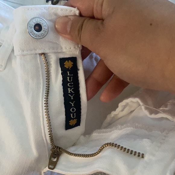 🍀Lucky Brand white sweet crop denim jeans - Picture 14 of 15